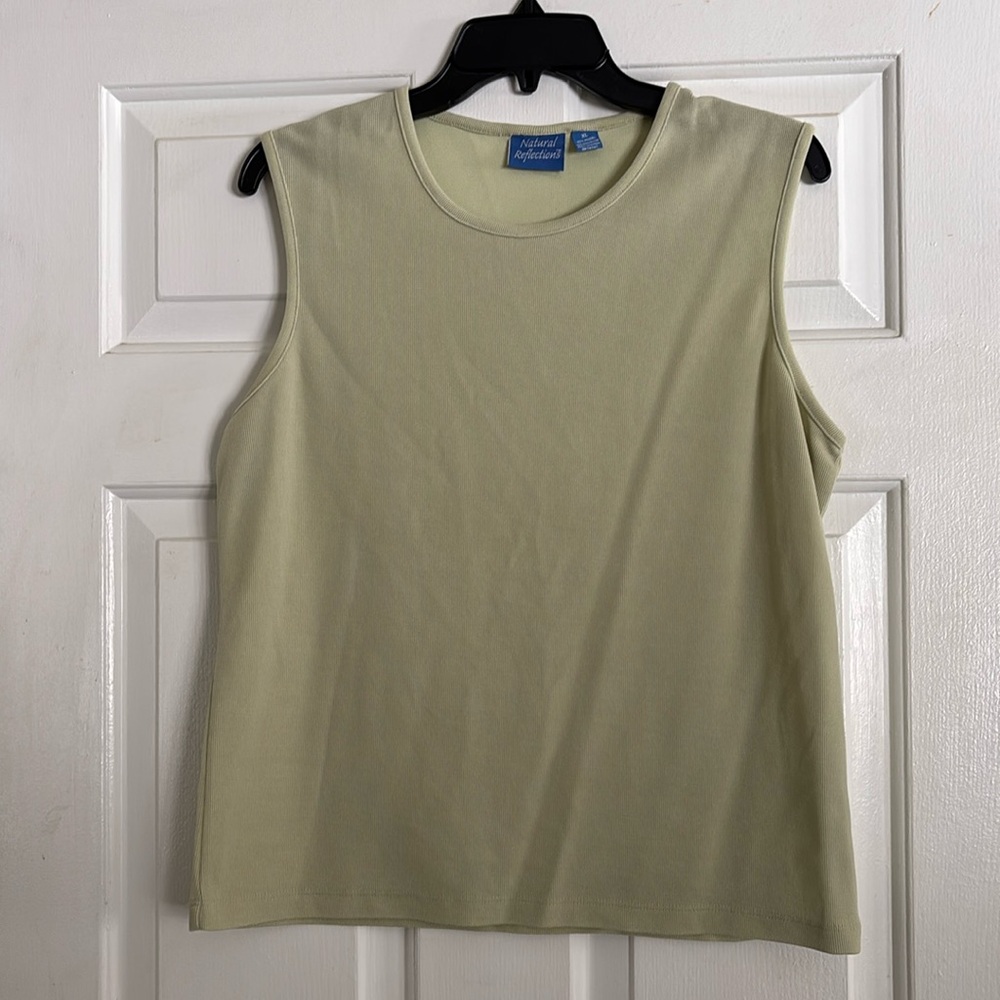 Natural Reflections (from BASSPRO SHOPS) Light Green Tank Top XL